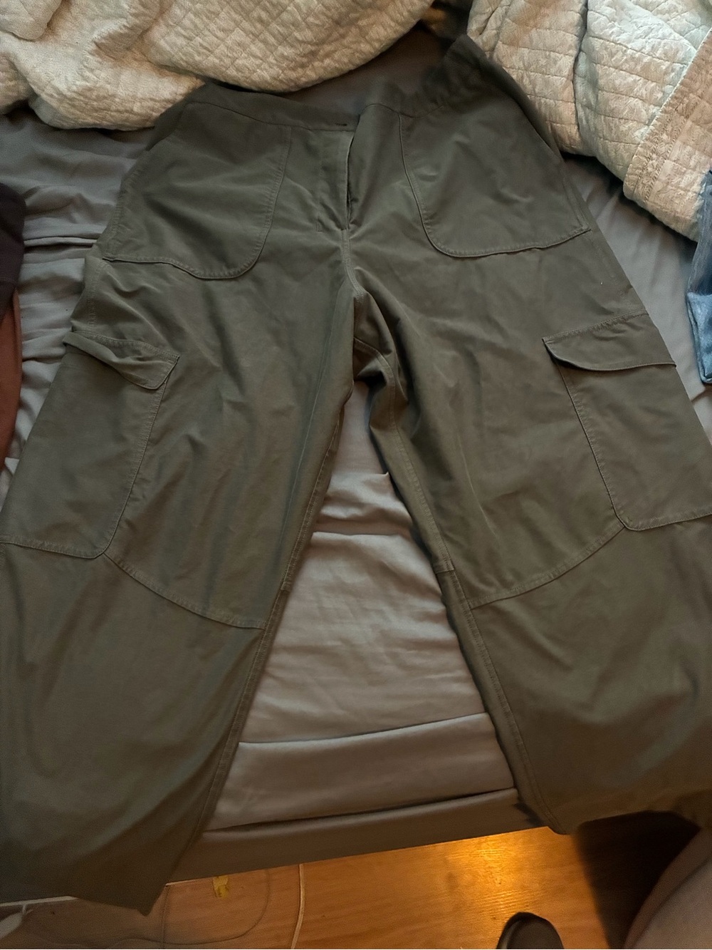 lululemon athletica barrel leg cargo pants olive green